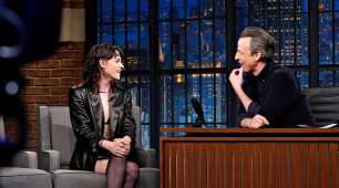 Vídeo Legendado: Kristen Stewart no Late Night with Seth Meyers